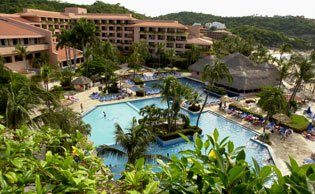 BARCELÓ HUATULCO BEACH